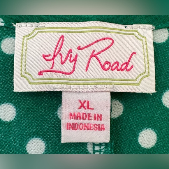 NWT Women’s Dress Kelly green with white polka dots - Picture 3 of 7